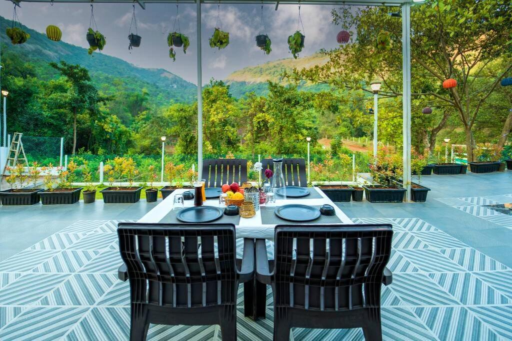 Spicy Mango Lakeside Abode - Luxurious Villa In Pawana Lonavla Zewnętrze zdjęcie